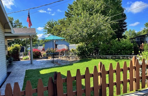 Gravois Mills House | Lakefront Home - Great for Families/Couples - All Seasons