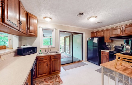 Moneta House | Lakefront home on quiet cove with private dock & floater