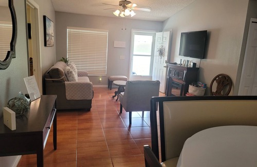 Eustis House | Lakefront Home