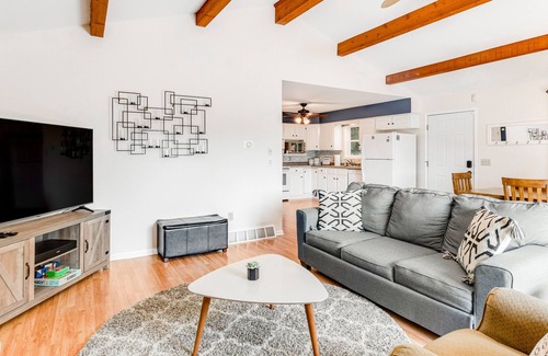 Oxford House | Lakefront home with deck, patio, dock, fire pit, kayak, & gas fireplace