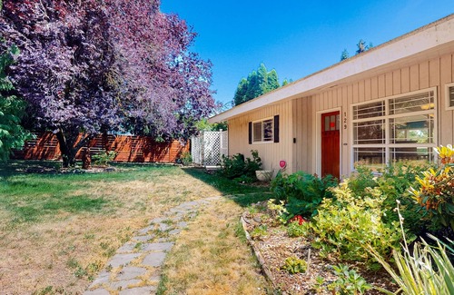 Ferndale House | Lakefront home with water views, large yard, furnished deck, grill, & fireplace