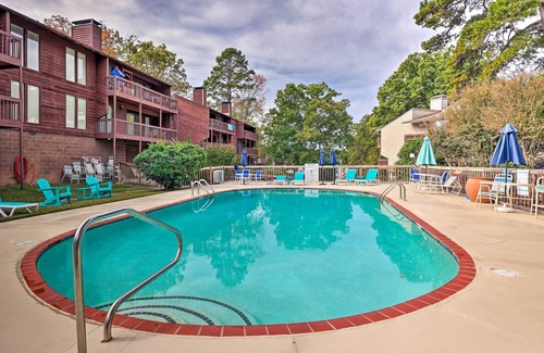 Mid America Condo | Lakefront Hot Springs Condo w/Boat Dock!