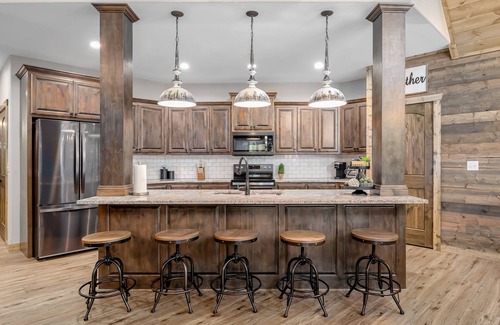 Indian Point House | Lakefront, Hot Tub, Boat Slip & Golf Cart Included