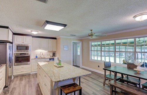 Oil City House | LAKEFRONT HOUSE ON BEAUTIFUL CADDO LAKE
