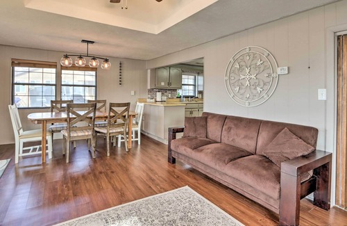 Climax Springs House | Lakefront House w/ Fire Pit, Dock & Kayak!