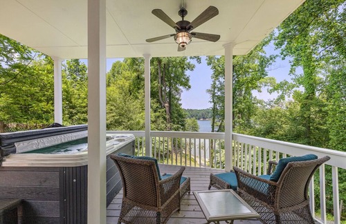 Wilkesboro Cabin | Lakefront House with Great Views