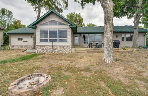 Isle Cabin | Lakefront Isle Escape w/Dock + Fire Pit!