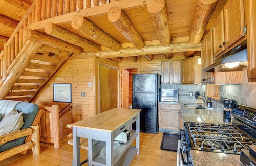 Jones Cabin | Lakefront Jones Cabin w/Private Dock & Game Room!