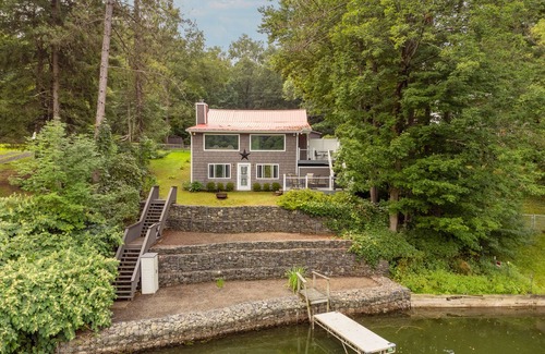 Maryland House | Lakefront, Kayaks, Firepit, great baseball stay!
