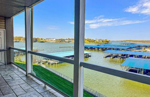 Osage Beach House | Lakefront Lands End Luxury 3bed2bathpools