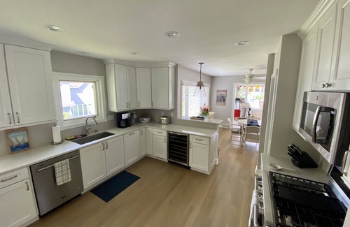 Delavan Lake House | Lakefront living at Its Best! new week available 7/24-8/1 2025