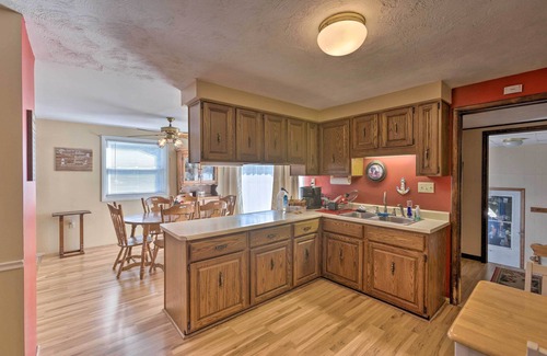 Ludington House | Lakefront Ludington Retreat w/Kayaks & Fire Pit!