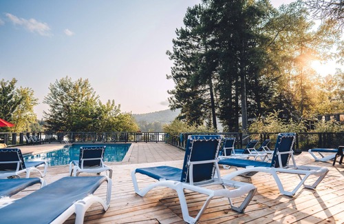 Lac Superieur Village Condo | Lakefront, Mountain View, Remote Work - 1 Bd Suite