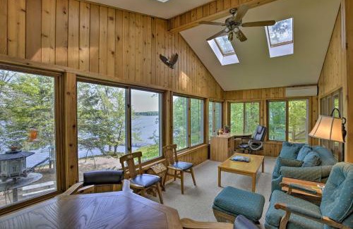 New Auburn Apartment | Lakefront New Auburn Apt with Sauna and Sun Porch