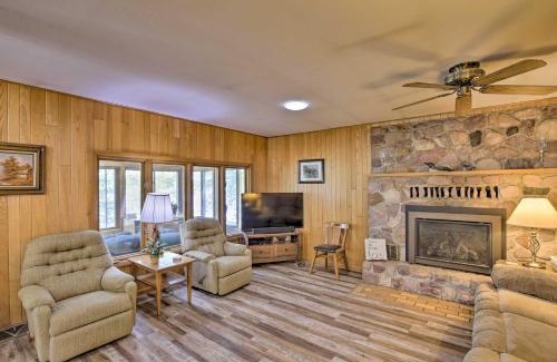 New Auburn Apartment | Lakefront New Auburn Apt with Sauna and Sun Porch