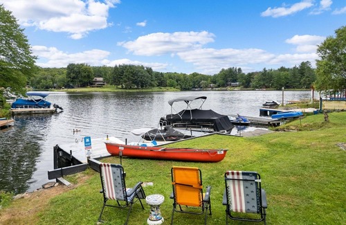 Hamlin Ski Chalet | Lakefront Oasis: Private Dock, Kayaks, Canoe, Pedal & Paddle Boat @the Hideout