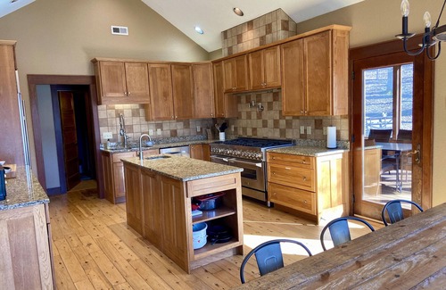 Caryville House | Lakefront on Norris. Spectacular Views! Tram to 1000+ sqft dock! 5 Wooded Acres.