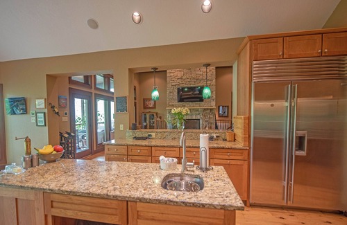 Caryville House | Lakefront on Norris. Spectacular Views! Tram to 1000+ sqft dock! 5 Wooded Acres.