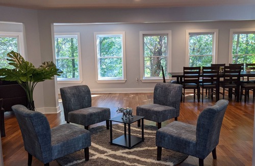 Dawsonville Cabin | Lakefront paradise perfect for friends and family!