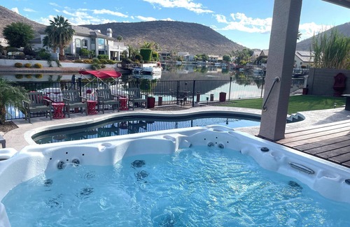 Arrowhead Lakes House | Lakefront-Pool-Pontoon-HotTub-PoolTable-Arcade-FirePits-Cardinal Stadium-WM Open