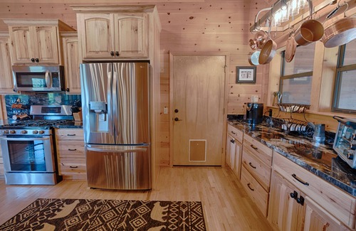 Pinetop-Lakeside House | Lakefront Property on Rainbow Lake!