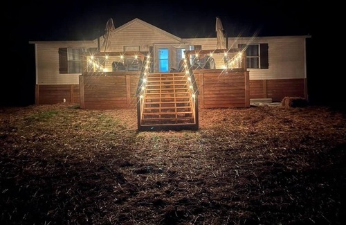 Milledgeville House | Lakefront Property nFish, Cook and EAT!nSwim, Float, Relax