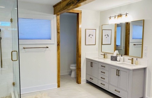 Lake Toxaway House | LAKEFRONT PROPERTY | DANCING BEAR