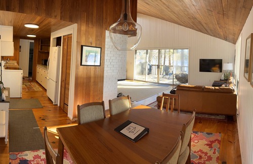 Tolland House | Lakefront Retreat at Porcupine Place