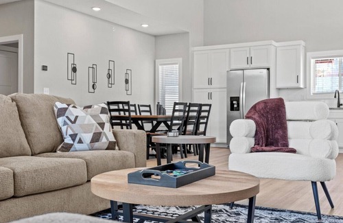 Kimberling City Apartment | Lakefront Retreat | 2 Living Areas, Pool, & Views