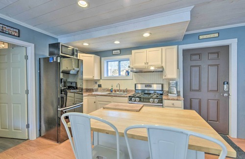 Eastern Vermont Cottage | Lakefront Retreat w/Large Yard & Boat Dock!