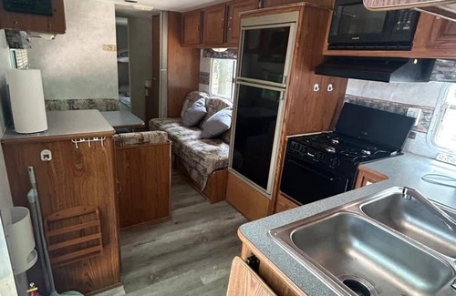 Parry Sound House | Lakefront RV Cottage in Parry Sound #10