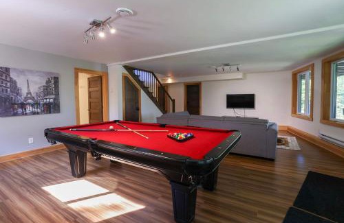 Sainte-Marguerite-du-Lac-Masson Ski Chalet | Lakefront - Spa - Pool table - Mistral 154