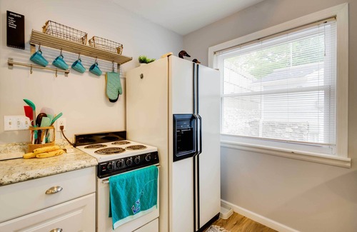 Sunrise Beach House | Lakefront Sunrise Beach Home w/Private Dock!