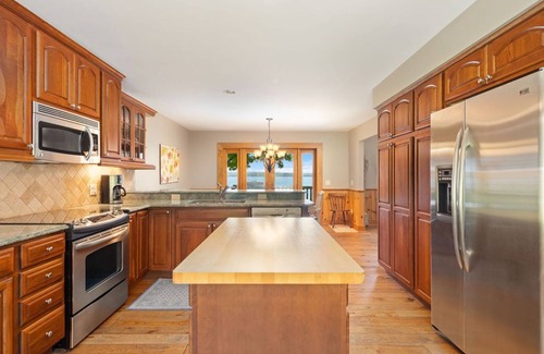 Kewadin House | Lakefront Torch Lake Home - Cottage Atmosphere/Over 4K Sq Ft