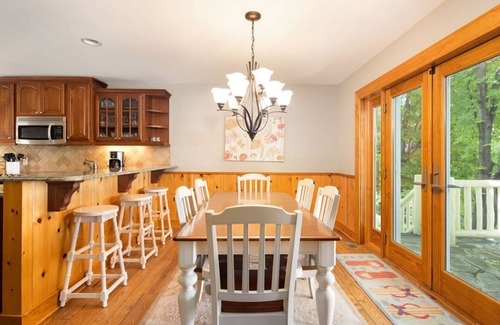 Kewadin House | Lakefront Torch Lake Home - Cottage Atmosphere/Over 4K Sq Ft