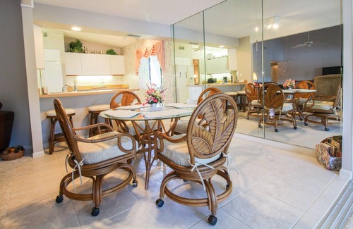 Englewood House | Lakefront, Under my Umbrella