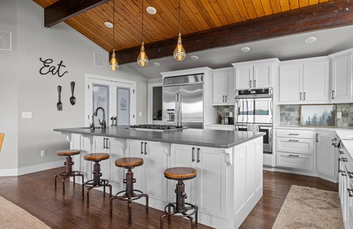 Garfield House | Lakefront view home on Beaver Lake!