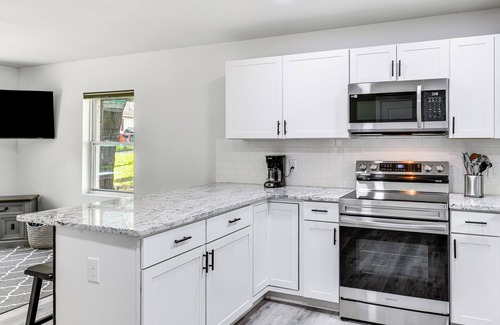 Huntersville House | Lakegoer's Retreat in Huntersville ~ 7 Mi to Water