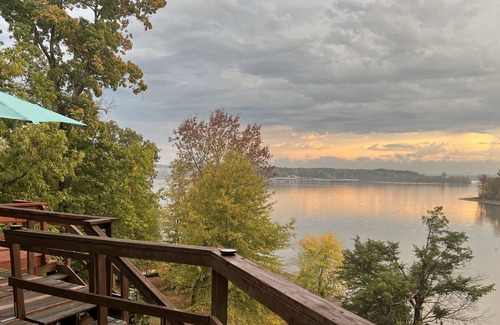 Camden Condo | Lakehouse 345 on the water w dock; May is almost full