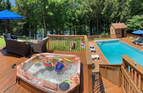 Livingston Manor House | Lakehouse on Semi-Private Lake with Pool