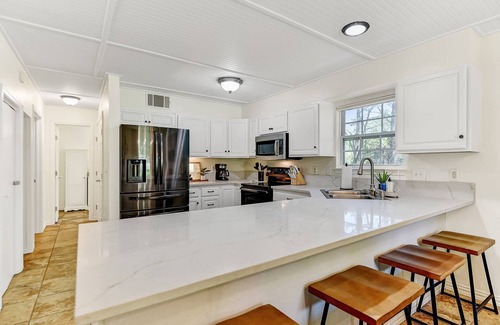 Pottsboro House | Lakehouse Retreat with Game Shed-4 minute walk to Beach, Fishing Cove,& Trails!