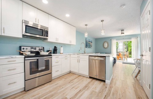 South Gull Lake House | Lakehouse Suite in Richland