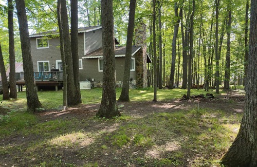 Higgins Lake House | Lakehouse with access to Higgins Lake