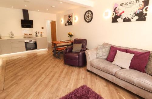 Carnforth Apartment | Lakes View Apartment 1