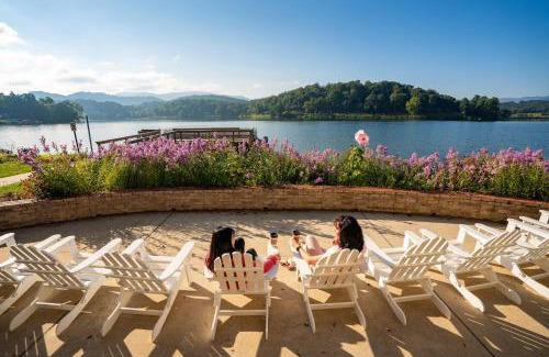 Lake Junaluska Apartment | Lakeshore Apt 44