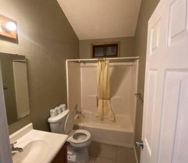 Lake Ozark House | Lakeshore-Bachelor/Bachelorette Parties welcomed!