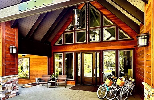 Incline Village Apartment | Lakeshore Blvd Luxury Living + Beach Access!