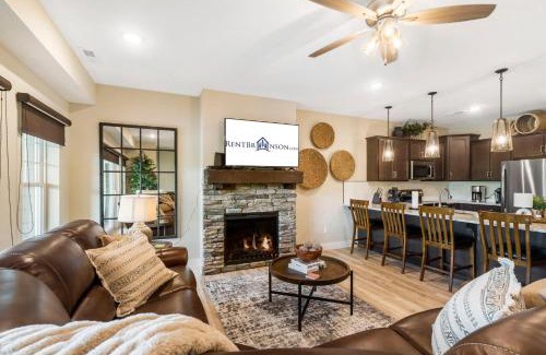 Branson House | Lakeshore Getaway