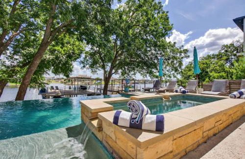 Kingsland House | Lakeshore Landing with Concierge Services