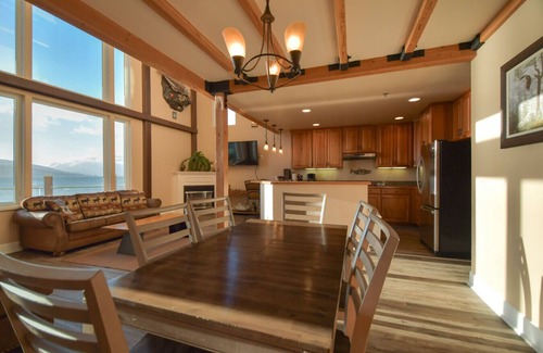 Homer Condo | Lakeshore Lodging Ocean Front Lodges
